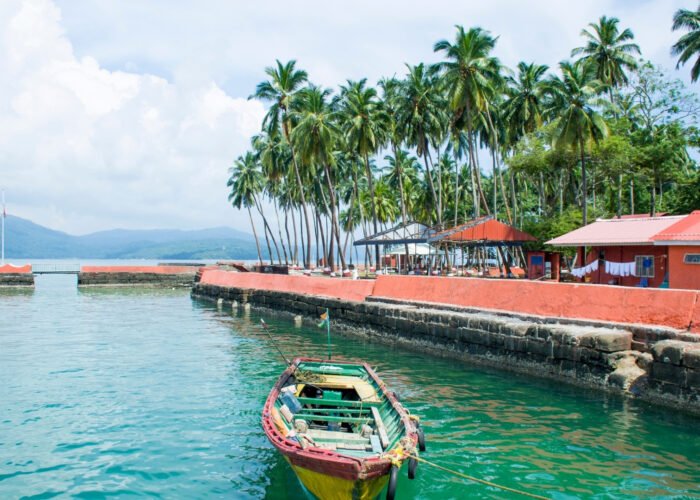 Memorable Andaman 6 Days Tour Package – Port Blair, Havelock Island, beaches, coral reefs, museums and cultural experiences