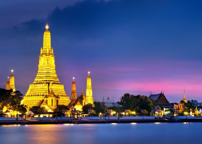 Simply Thailand 5 Days Tour Package – Explore Pattaya Coral Island, Alcazar Show, Bangkok temples, Safari World, and shopping experiences. Perfect Thailand holiday itinerary blending beaches, culture, adventure, and city life.